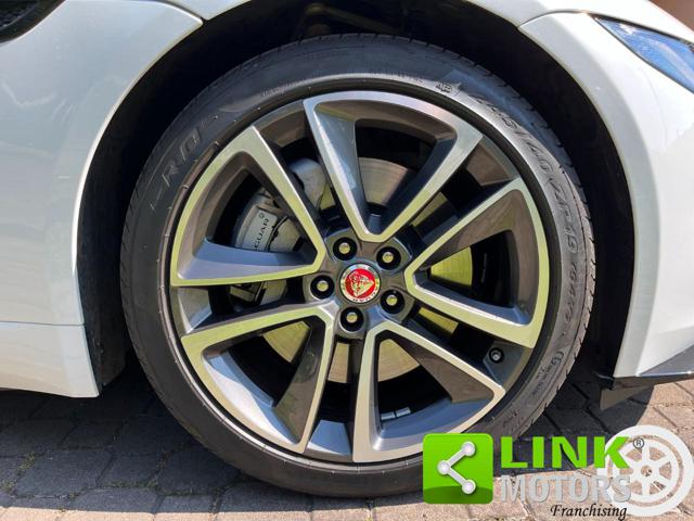 JAGUAR F-Type usata, con Luci diurne LED