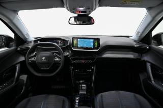 PEUGEOT 2008 usata, con Sistema di navigazione