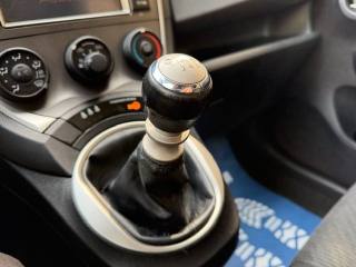 TOYOTA Verso-S usata, con Lettore CD