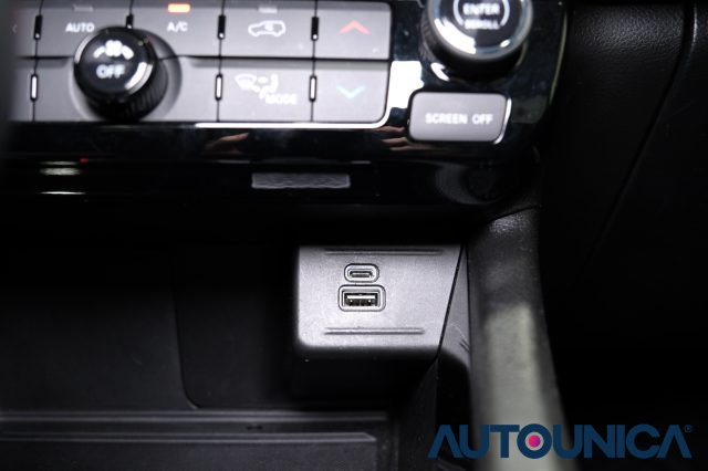 JEEP Compass usata, con Autoradio digitale