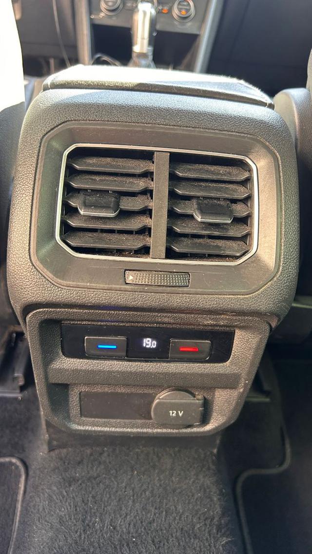 VOLKSWAGEN Tiguan usata, con Autoradio