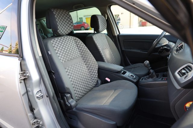 RENAULT Scenic usata 87