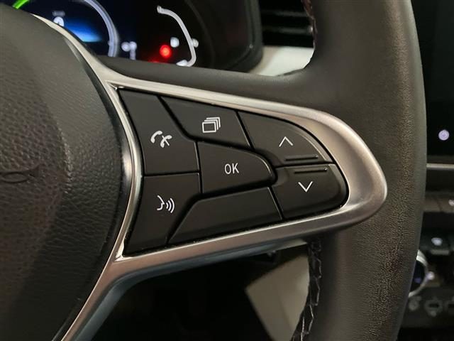 RENAULT Clio usata, con Sensori di parcheggio anteriori