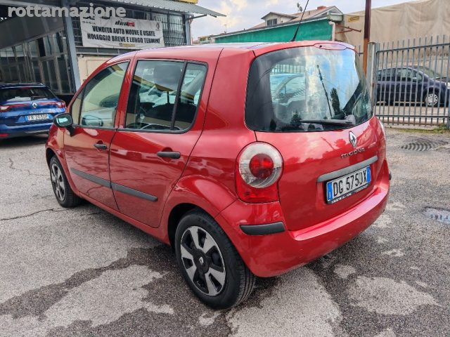 RENAULT Modus usata, con Autoradio