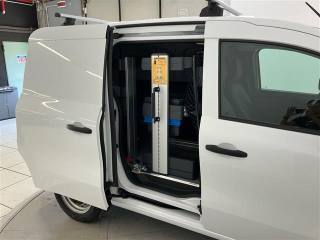 RENAULT Kangoo usata, con Chiusura centralizzata