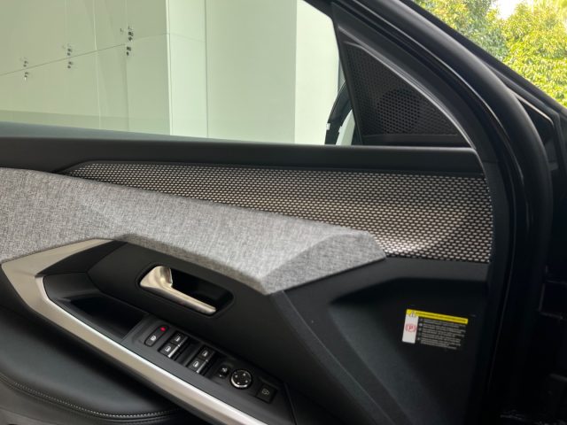 PEUGEOT 3008 usata, con Schermo multifunzione interamente digitale