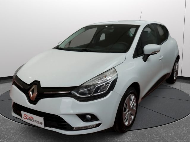 RENAULT Clio usata, con Sedile posteriore sdoppiato