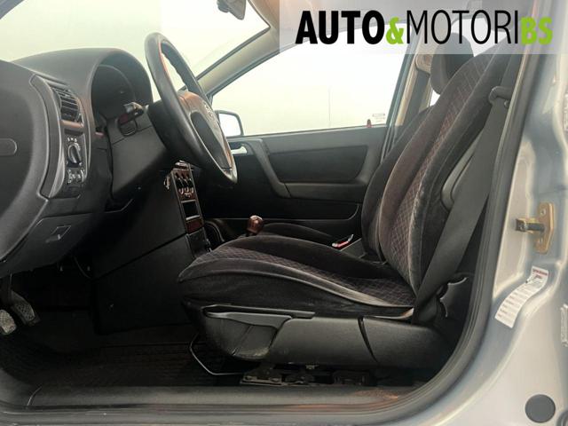 OPEL Astra usata, con Servosterzo