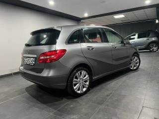 MERCEDES-BENZ B 180 usata, con Alzacristalli elettrici