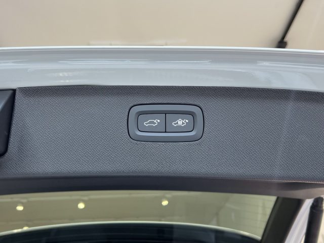 VOLVO XC90 usata, con Tettuccio apribile