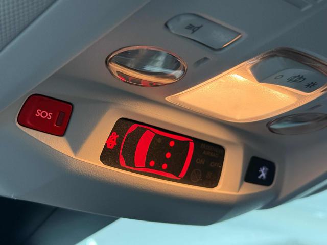 PEUGEOT 3008 usata, con Frenata d