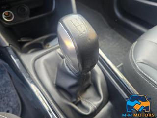 PEUGEOT 2008 usata, con Sistema di navigazione