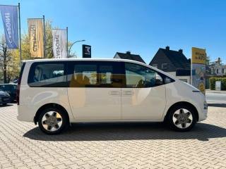 HYUNDAI Staria usata, con Autoradio