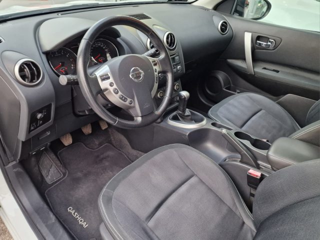 NISSAN Qashqai usata, con Controllo automatico clima