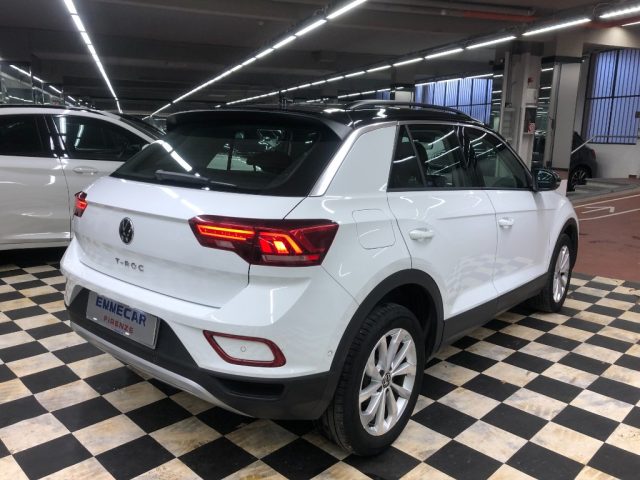 VOLKSWAGEN T-Roc usata, con Autoradio