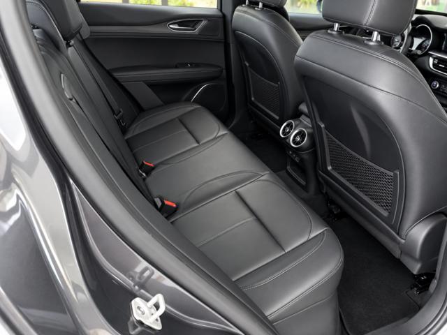 ALFA ROMEO Stelvio usata, con Autoradio