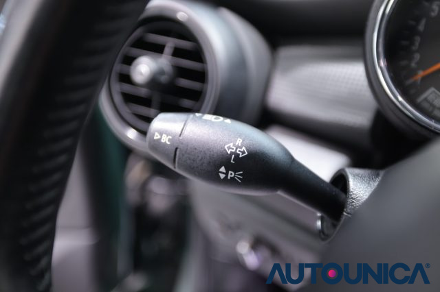 MINI One usata, con USB
