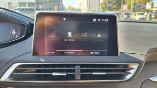 PEUGEOT 3008 usata, con Leve al volante