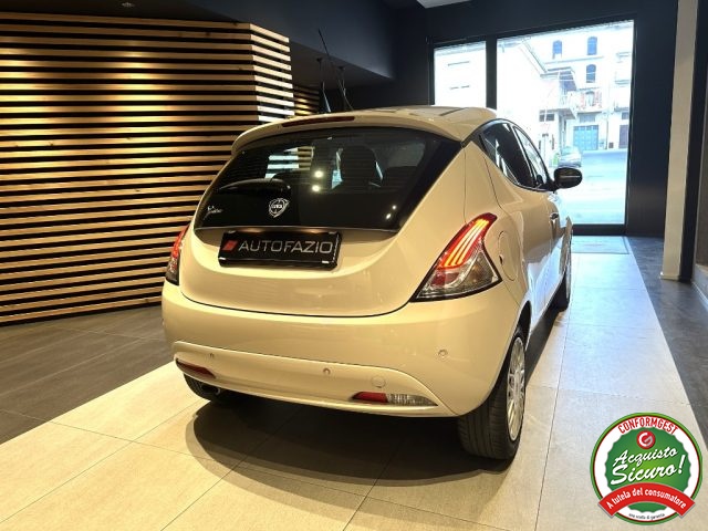 LANCIA Ypsilon usata, con Volante multifunzione