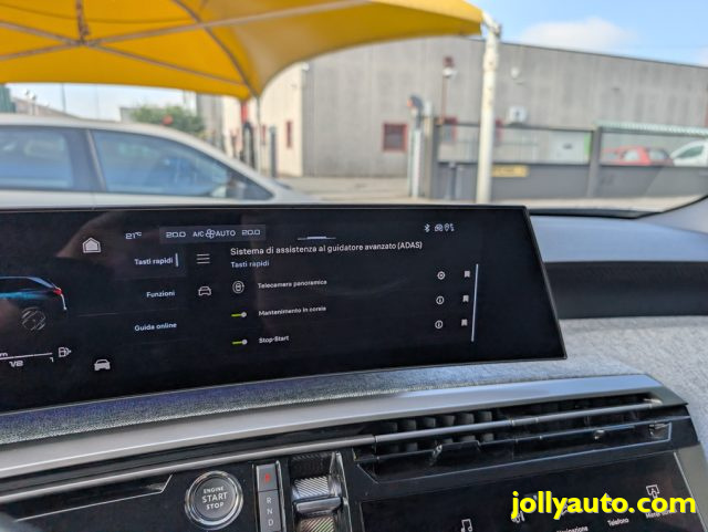 PEUGEOT 5008 usata, con Autoradio digitale