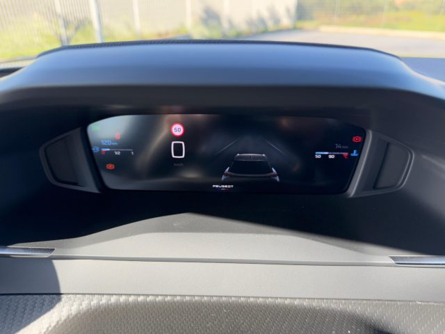 PEUGEOT 2008 usata, con Autoradio digitale