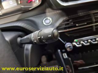 PEUGEOT 2008 usata, con Volante multifunzione
