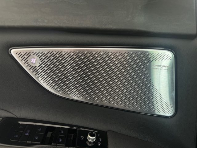 MASERATI Grecale usata, con Chiusura centralizzata
