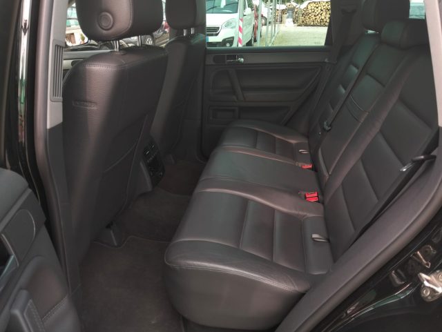 VOLKSWAGEN Touareg usata, con Controllo trazione