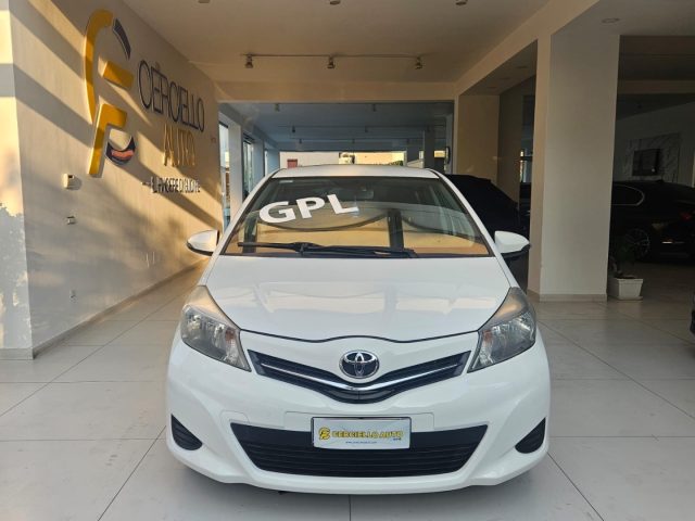 TOYOTA Yaris usata, con ABS