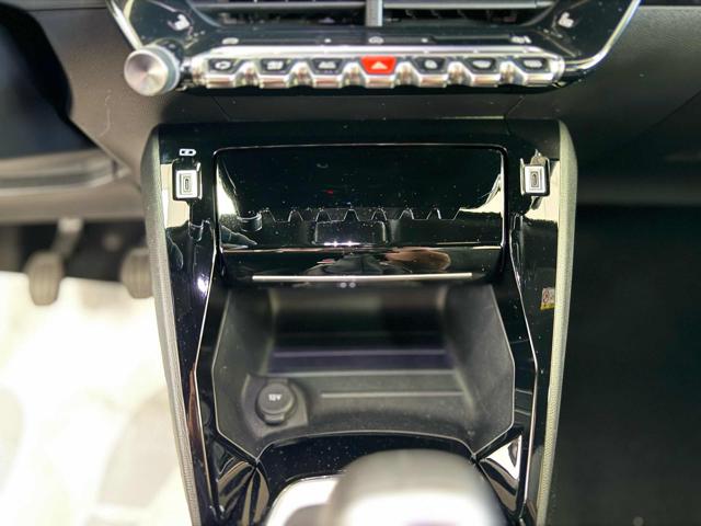 PEUGEOT 2008 usata 24