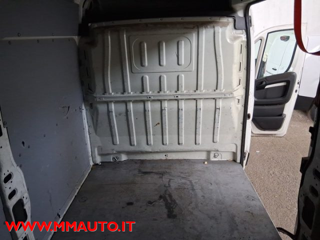 PEUGEOT Boxer usata, con Servosterzo