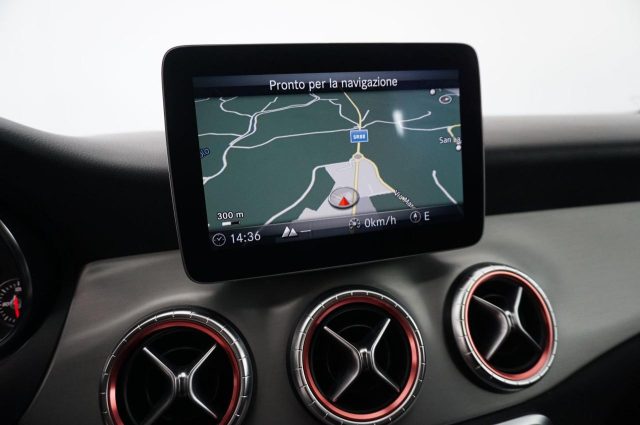 MERCEDES-BENZ CLA 200 usata, con Fendinebbia