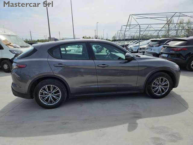 ALFA ROMEO Stelvio usata, con Autoradio