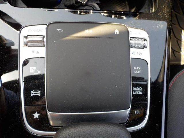 MERCEDES-BENZ CLA 200 usata, con MP3