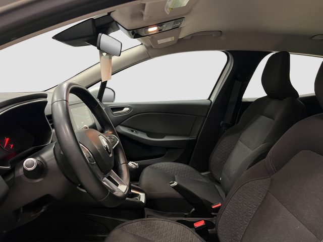 RENAULT Clio usata 9