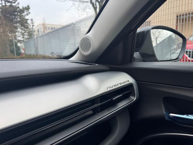 JEEP Avenger usata, con Controllo automatico clima