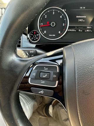 VOLKSWAGEN Touareg usata, con Touch screen
