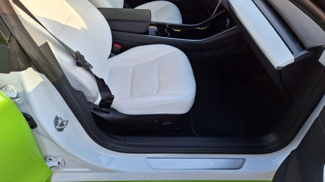 TESLA Model 3 usata, con Cerchi in lega