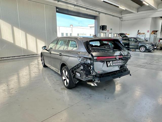 VOLKSWAGEN Passat usata, con Alzacristalli elettrici