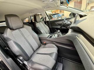 PEUGEOT 3008 usata, con Sistema di navigazione