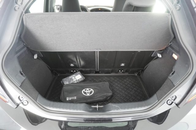 TOYOTA Aygo X usata 11