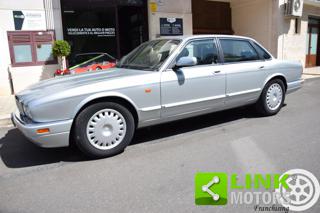 JAGUAR XJ6 usata, con Specchietti laterali elettrici