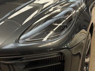 PORSCHE Macan usata, con Leve al volante