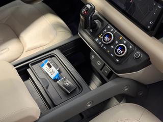 LAND ROVER Defender usata, con Trazione integrale