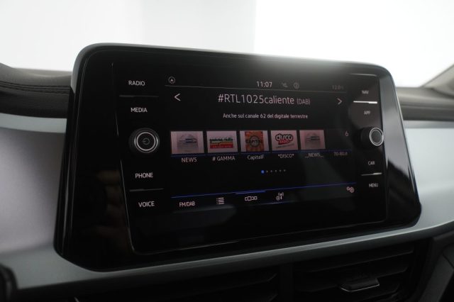 VOLKSWAGEN T-Roc usata 16