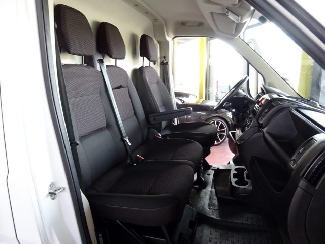 PEUGEOT Boxer usata, con Climatizzatore