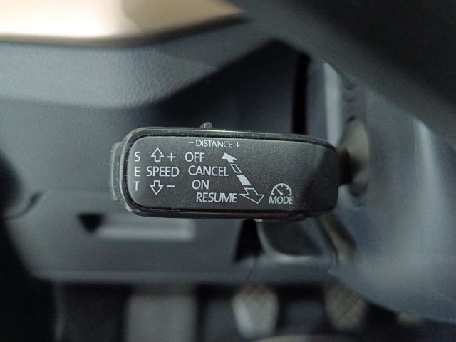 SKODA Kamiq usata, con Bracciolo