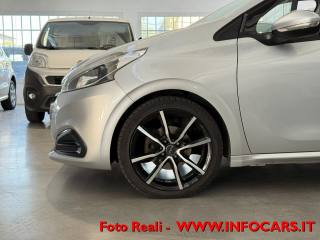 PEUGEOT 208 usata, con USB