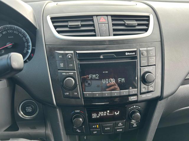 SUZUKI Swift usata, con Sedile posteriore sdoppiato