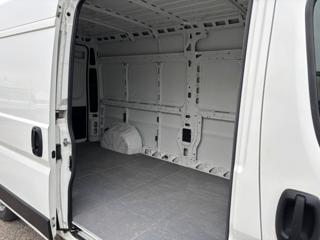 PEUGEOT Boxer usata, con Servosterzo